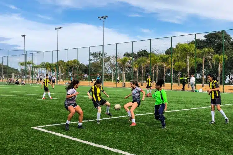 Porto Alegre terá centro de referência de futebol feminino e de apoio à mulher