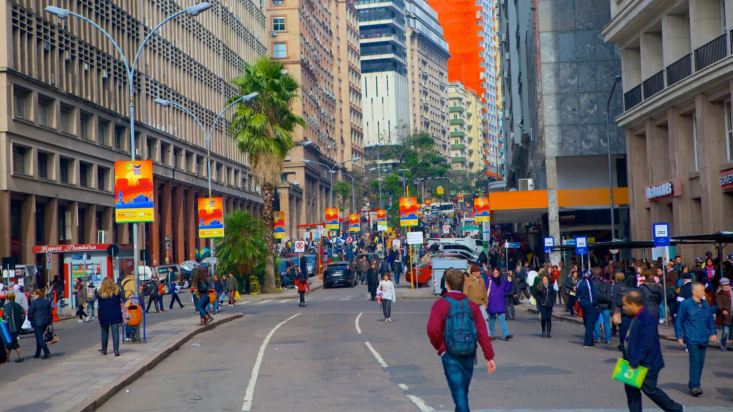 Porto Alegre lidera ranking de denúncias de propaganda irregular no RS; veja as cidades