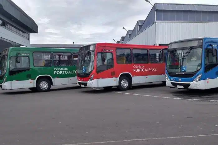 Ônibus da frota municipal de Porto Alegre