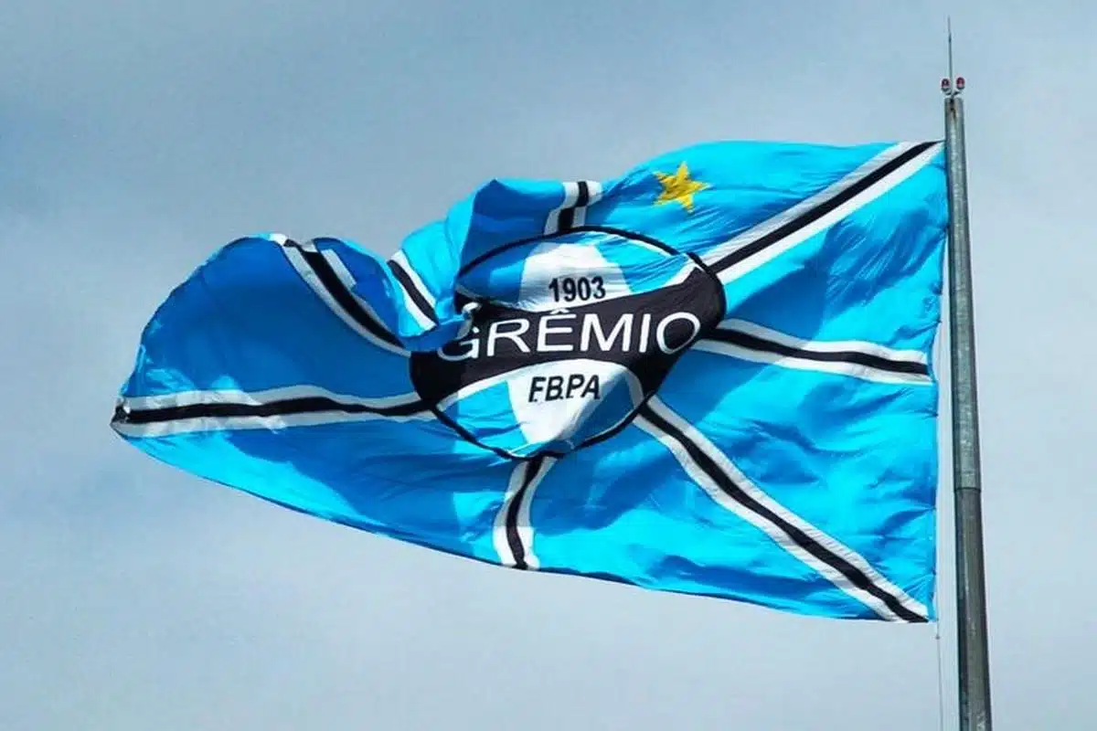 Imagem mostra bandeira do Grêmio