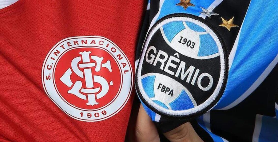 Imagem mostra uma camisa do Grêmio e outra do Inter.