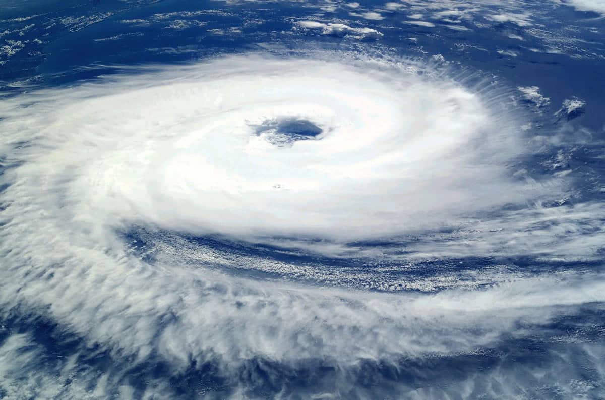 Na imagem, a visão espacial de um ciclone