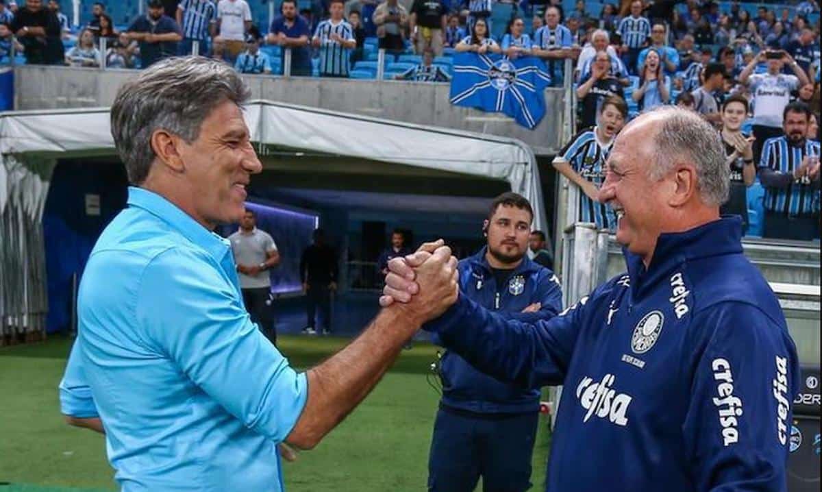 Foto mostra os técnicos Renato Gaúcho e Felipão, ambos ídolos do Grêmio.