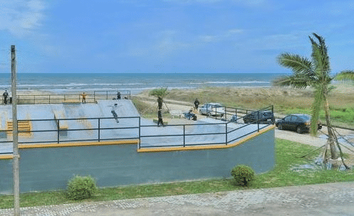 Pista de skate construída na praia será demolida