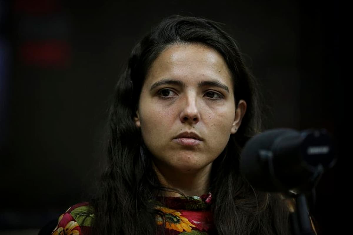Gabriela Barbosa relembra momento da invasão do Hamas na Rádio Gaúcha.